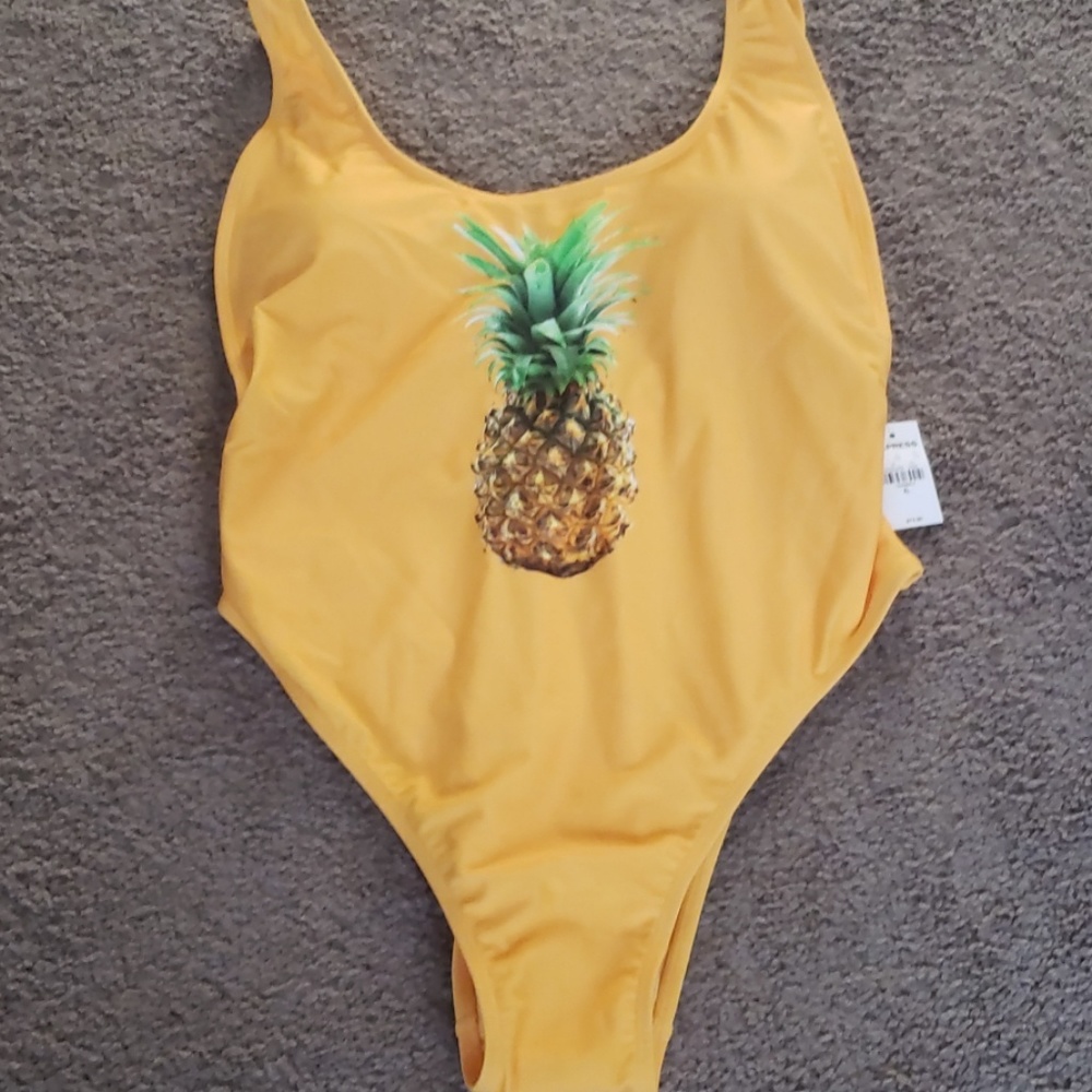 BRAND NEW WITH TAGS EXPRESS PINEAPPLE ONE PIECE XL
